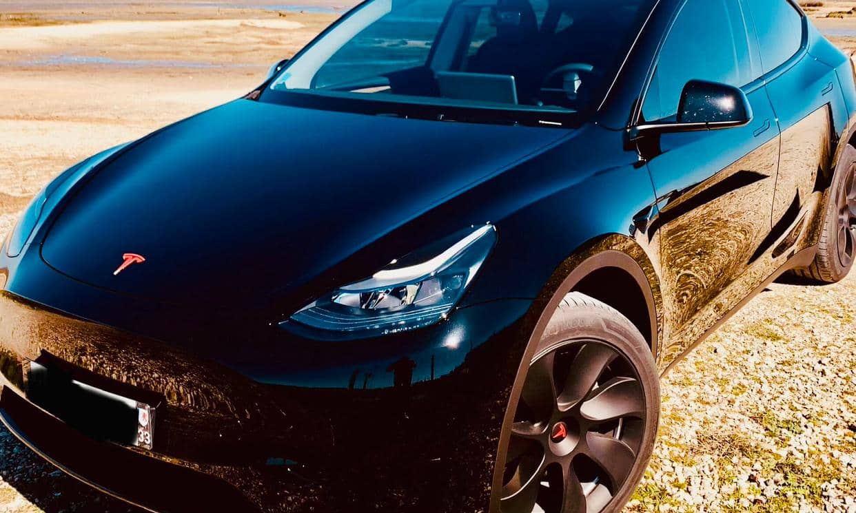 Tesla MODEL Y