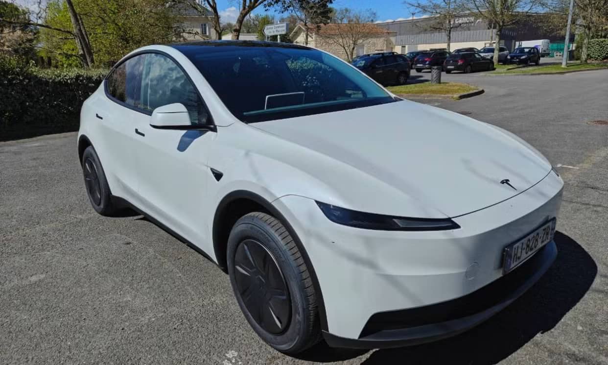 Tesla MODEL Y