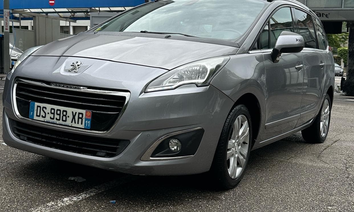 Peugeot 5008