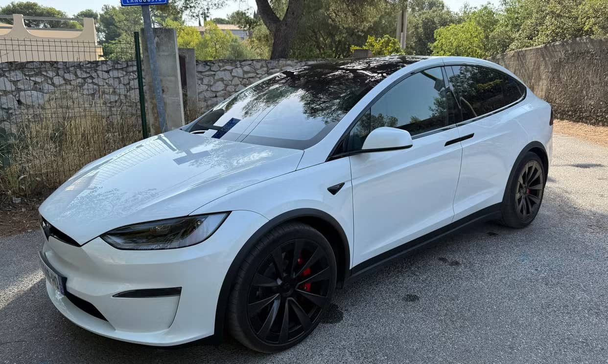 Tesla MODEL X