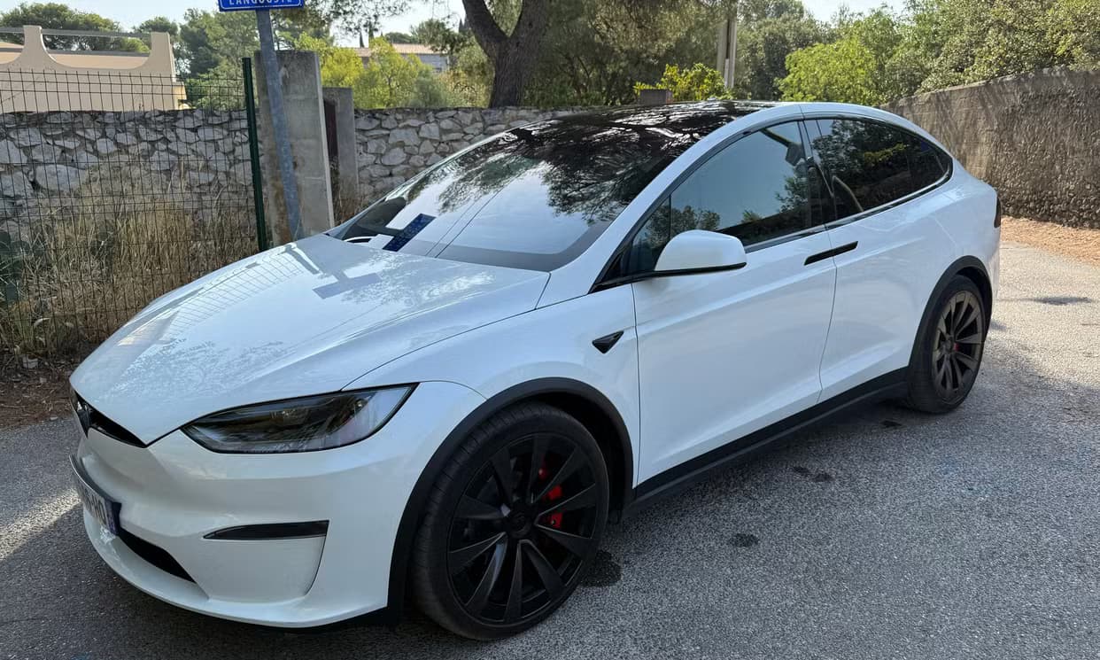 Tesla MODEL X