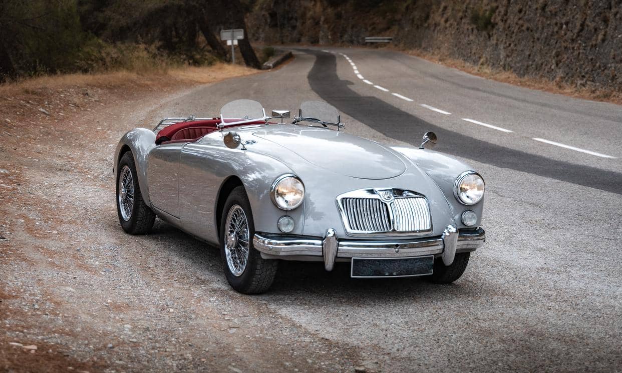 MG MgA