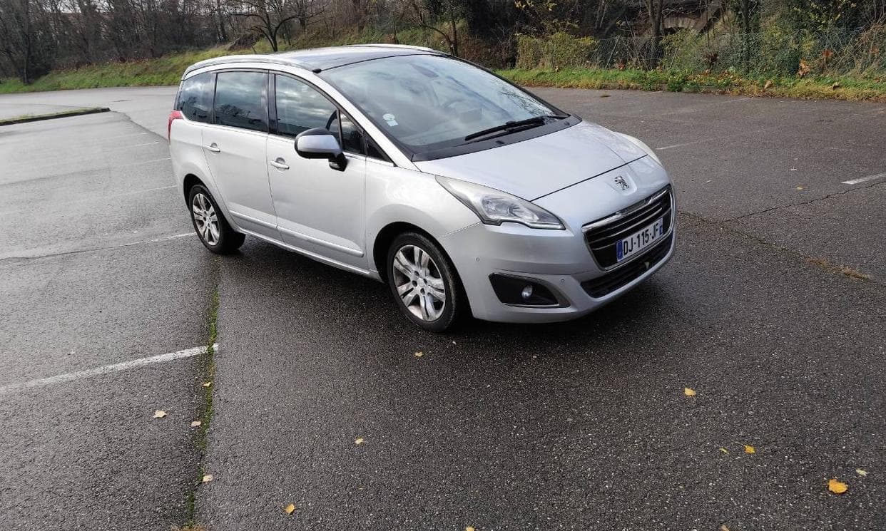 Peugeot 5008