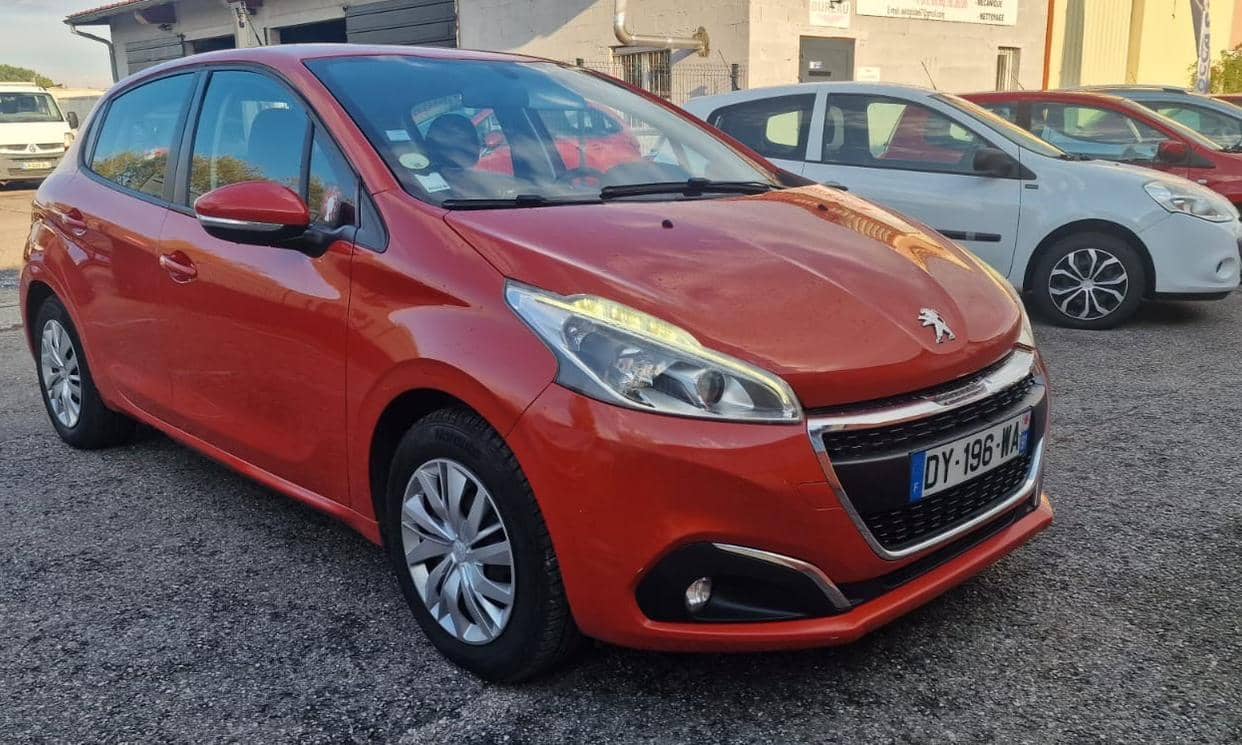 Peugeot 208
